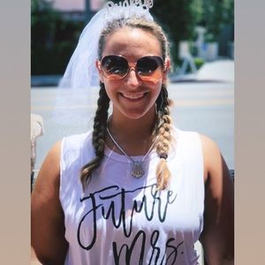 Meet your Posher, Danielle